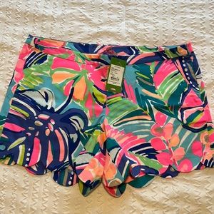 NWT Lilly Pulitzer magnolia shorts in multi exotic garden